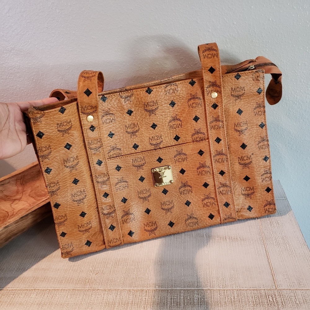 MCM VISETOS TOTE (shoulder bag)